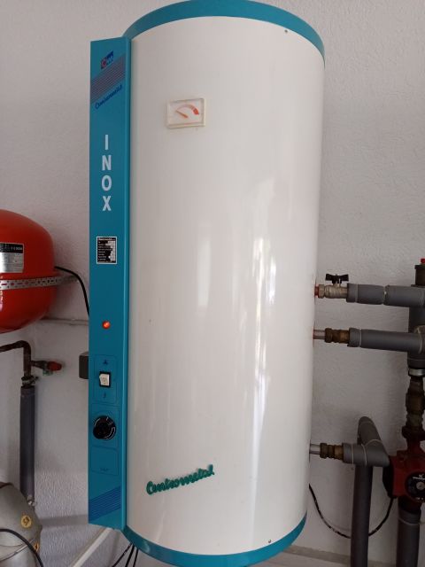 Bojler Centrometal SKB-120 – izgled modela