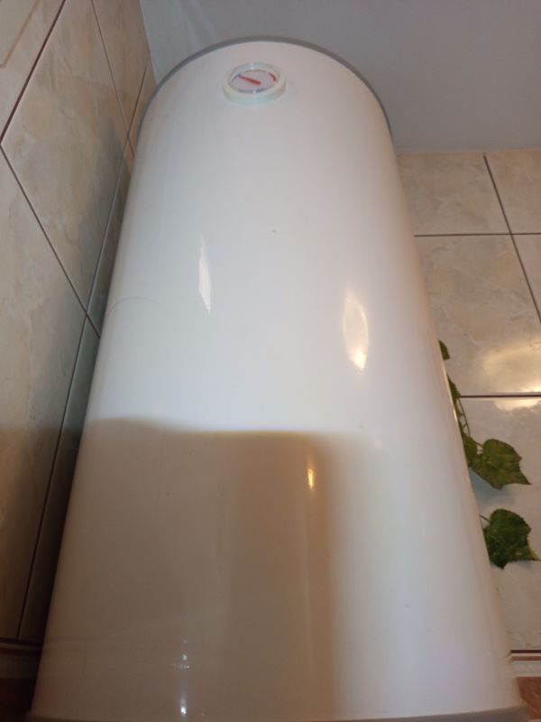 Bojler Končar EGV50C2TA – izgled modela